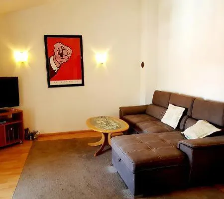 Apartament Ara-aradi