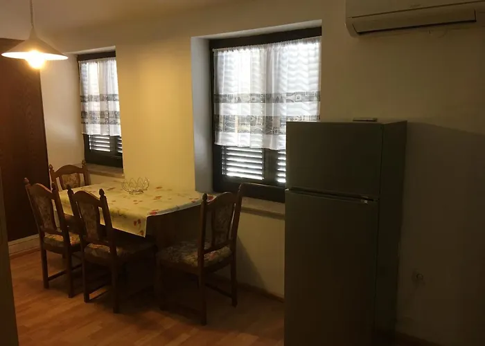 Ara-aradi Apartamento Baška